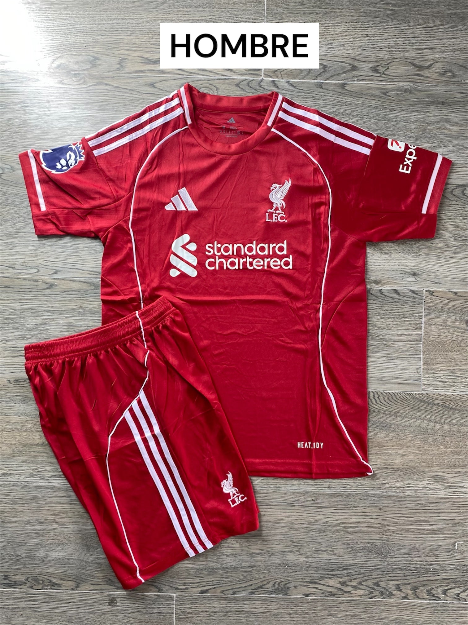 Uniforme Liverpool Local 2025/2026 – Hombre (Versión Fans)